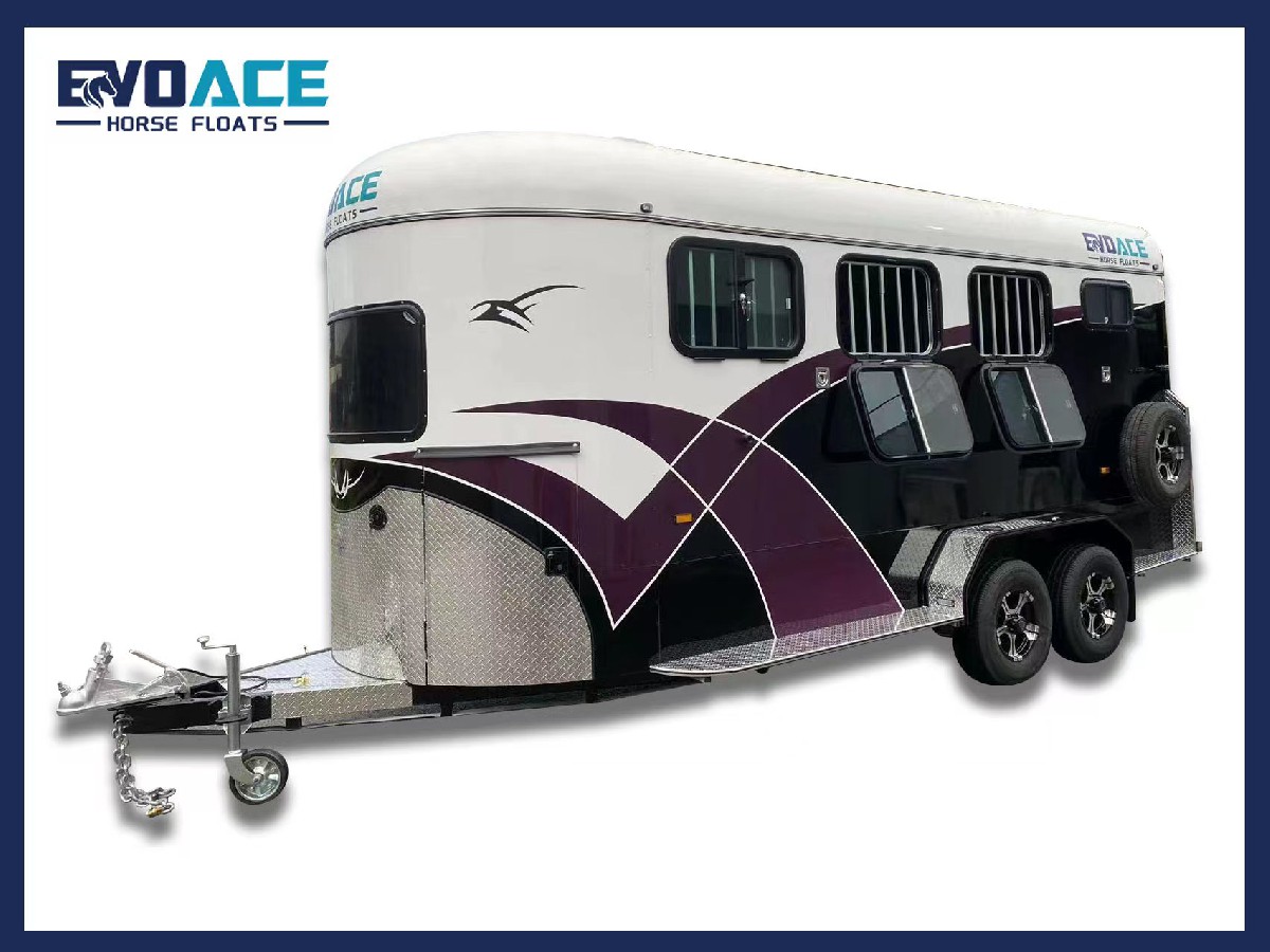 3 horse angle load Camper float with bigger horse bays